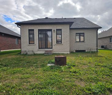 For Lease - 106 Emerson Way, West Grey, Ontario - Photo 2