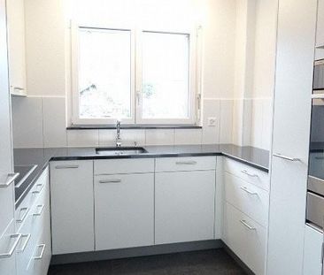 Moderne 3.5-ZW im EG à 72 m² mit Gartensitzplatz - Photo 4