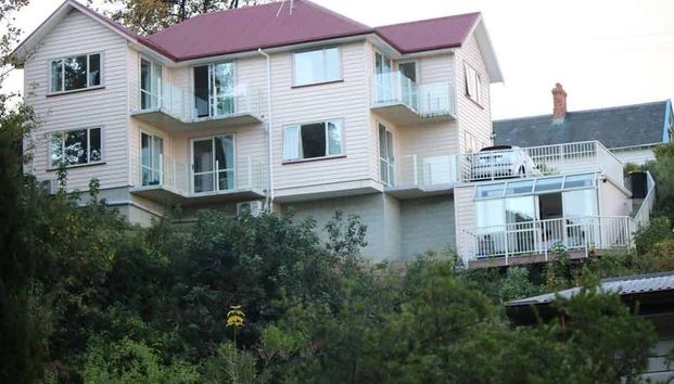 20B Lachlan Avenue - Photo 1