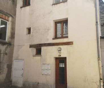 Location Appartement 1 pièce 22m² SAUMUR 49400 - Photo 2
