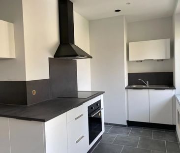 Location Appartement 5 pièces 91m² ALTKIRCH 68130 - Photo 3