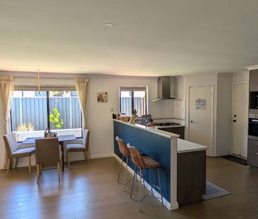 Wattle Grove - Photo 1