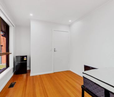 Single Room - Photo 2