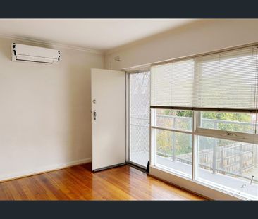 QUIET REAR APARTMENT IN A PREMIUM GLEN IRIS LOCATION - Allagents - ... - Photo 5