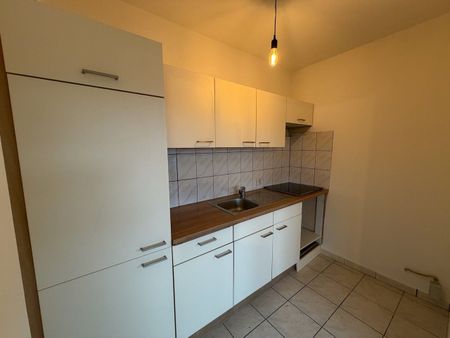 Genk-centrum, Dieplaan 29 bus 28 - Gezellig appartement met 1 slaapkamer (47 m2) en kelderberging. - Foto 3