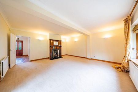 Fairefield Crescent, Glenfield, Leicester, LE3 8EJ - Photo 3