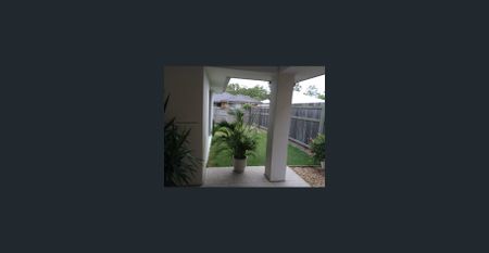 BEAUTIFUL MODERN HOME IN A SORT AFTER HEATHWOOD ESTATE - Photo 5