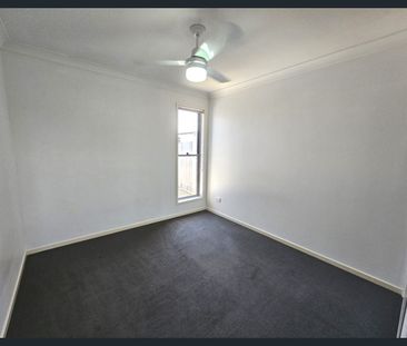 ANDERGROVE LAKES - 3 BEDROOM DUPLEX - Photo 3