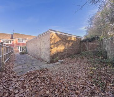 2 bedroom maisonette to rent - Photo 3