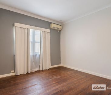 COUNTRY STYLE LIVING IN THE HEART OF CAREY PARK - Photo 4