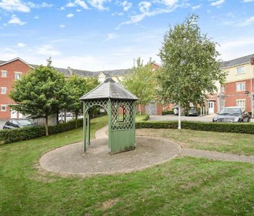 3 bedroom semi-detached house to rent - Photo 2