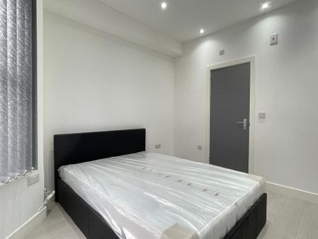 1 bedroom house of multiple occupation to rent - Photo 5