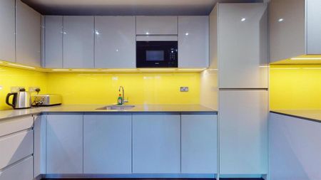 2 bedroom flat to rent - Photo 4