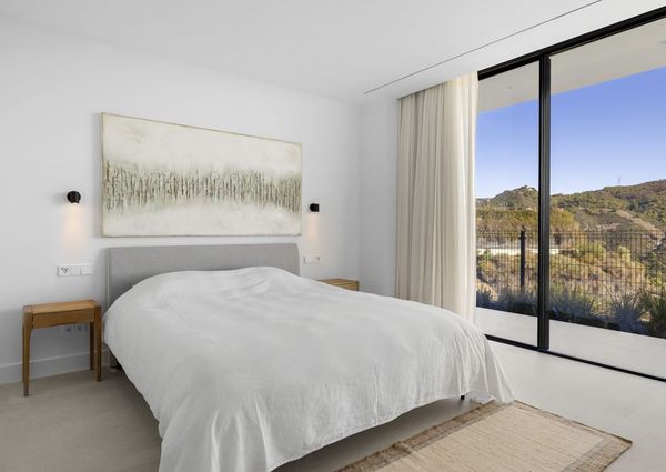 Luxury Villa for rent in Benahavís, Spain