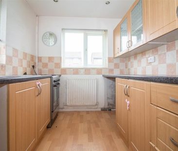 2 Bedroom House - Semi-Detached - Photo 6