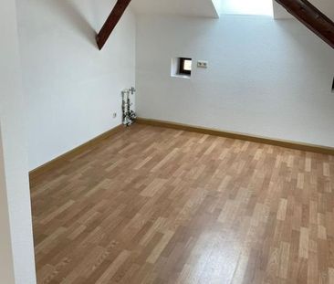 Himmlische Dachwohnung mit grÃ¼ner Umgebung! Tageslichtbad! - Photo 1