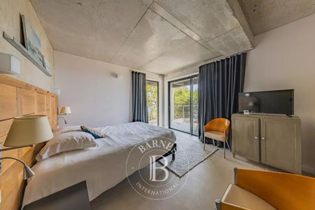 VILLAS CONTEMPORAINES "BLACK SWAN" EN PREMIÈRE LIGNE AVEC VUE BASSIN ET ACCÈS DIRECT À LA PLAGE, AU PYLA-SUR-MER - CAPACITÉ 20 CONVIVES - Photo 4