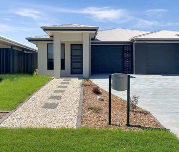 Premium Duplex Living - Photo 4