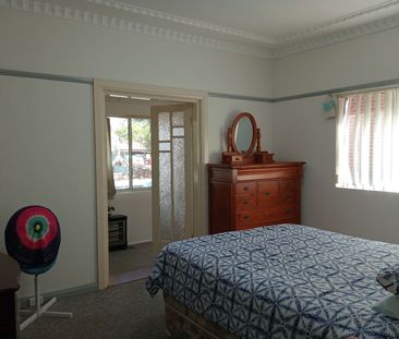 Beverly Hills - Photo 6