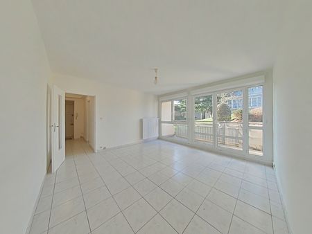 Location Appartement 1 pièce 35m² - Photo 5