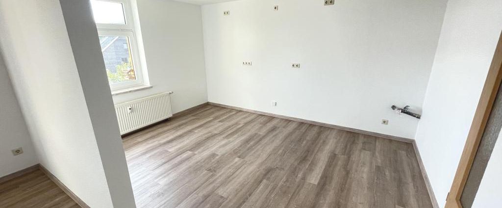 Erstbezug nach Renovierung - Dachgeschosswohnung in Fraureuth - Foto 1