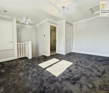CYGNET COURT, WICKFORD - Photo 2