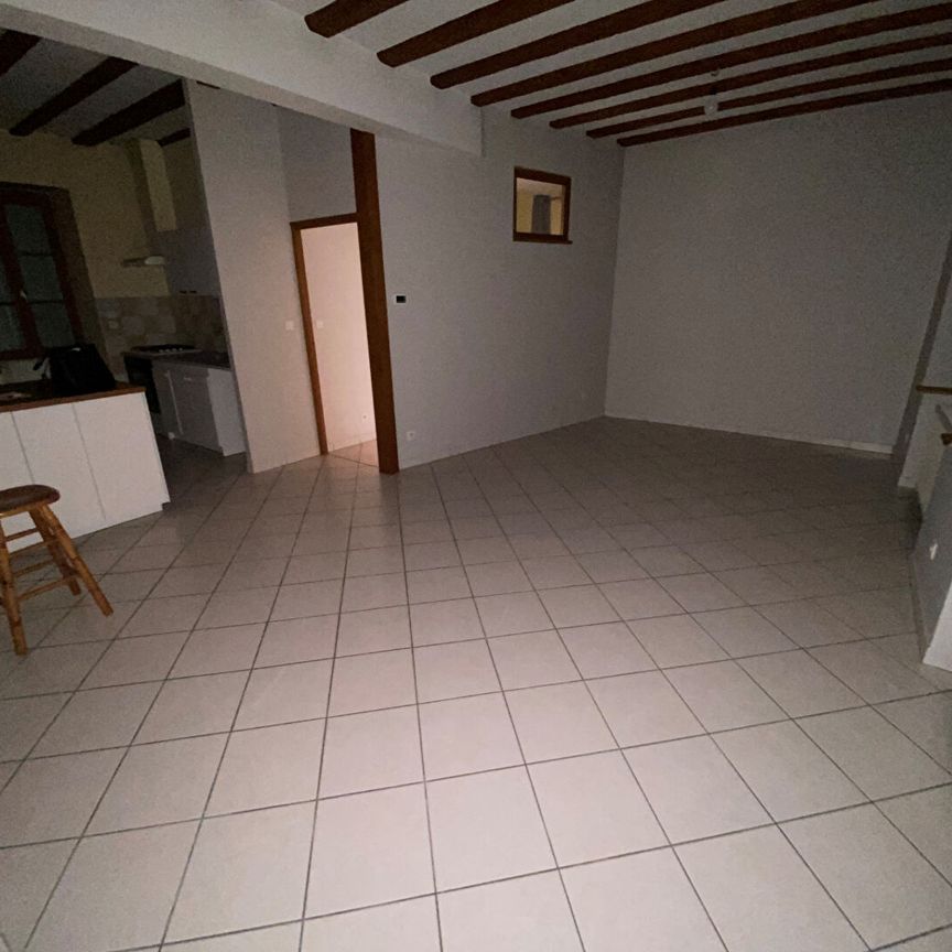Location Appartement 4 pièces 86m² BESANCON 25000 - Photo 1