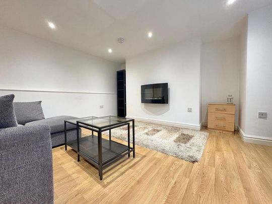 1 bedroom flat to rent - Photo 1