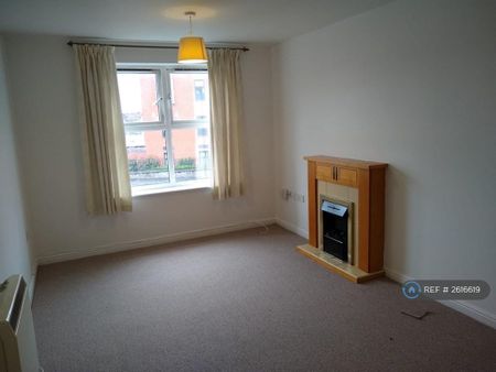 2 bedroom flat to rent - Photo 4