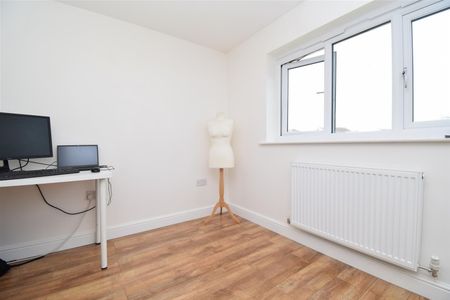 St. Andrews Place, Normanton - Photo 5