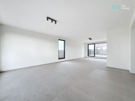 Appartement met drie slaapkamers in Schaarbeek - Photo 2