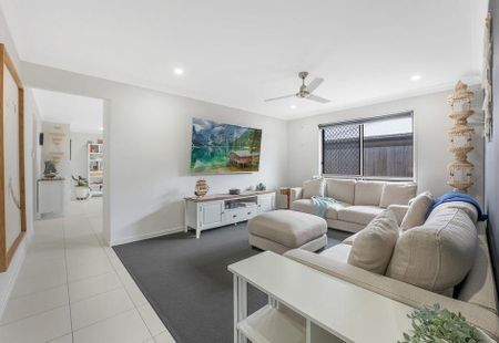 Beautifully Maintained 4-Bedroom Home in a Quiet, Sought-After Location - Photo 2