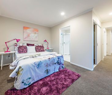 Stunning Single-Level Standalone Home! - Photo 3