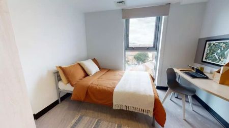 Silver En Suite - Photo 5