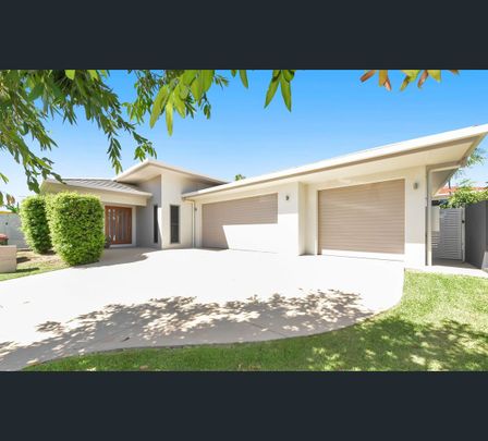 25 Montys Place, North Mackay, Qld 4740 - Photo 1