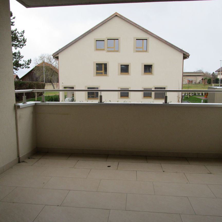 Schöne und moderne 2.5 Zimmerwohnung in der Nähe des Neuchâtelsees - Photo 1
