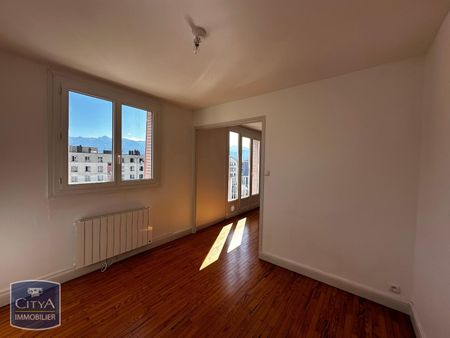 Location Appartement 4 pièces 62m² FONTAINE 38600 - Photo 3