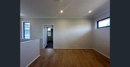 Modern Comfort in a Quiet Court Location - Photo 2