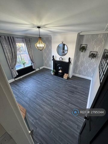 2 bedroom terraced house to rent - Photo 4