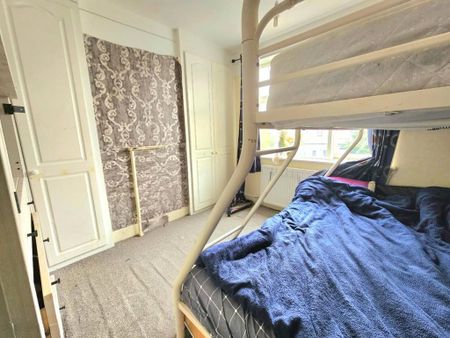 3 bedroom terraced house to rent - Photo 2