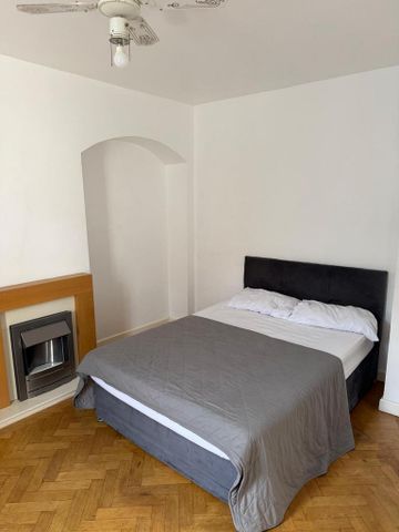1 bedroom in a house share to rent - Photo 5