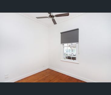 8 Crawford Street, Newport, Vic 3015 - Photo 4