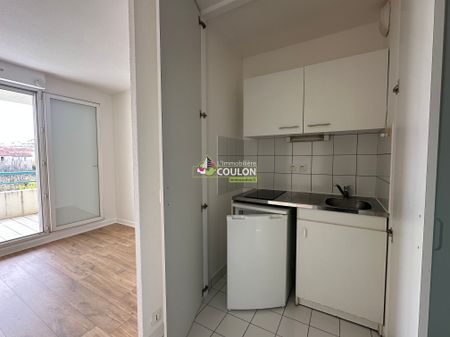 Location Appartement 1 pièce 22m² - Photo 4