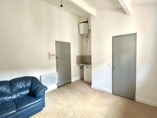 Location Appartement 1 pièce 15m² MARSEILLE 1er - Photo 1