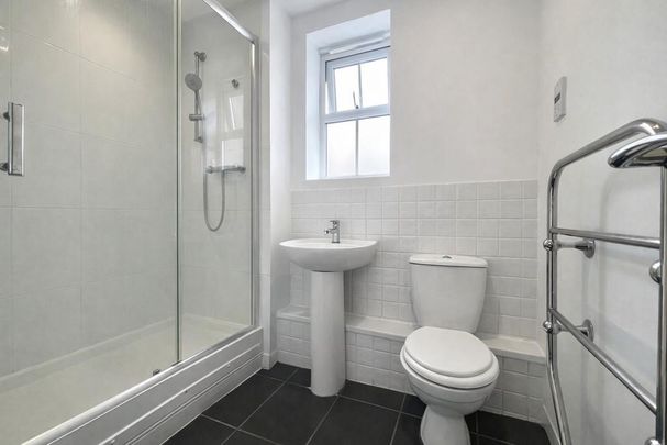 2 bedroom flat to rent - Photo 1