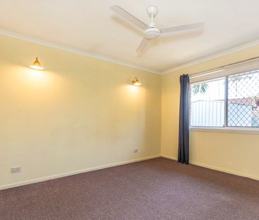 10 Cascade Street, Kippa-Ring QLD 4021 - House For Rent - $470 | Do... - Photo 4