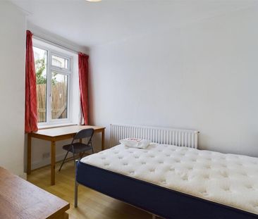 5 bedroom terraced house to rent - Photo 6