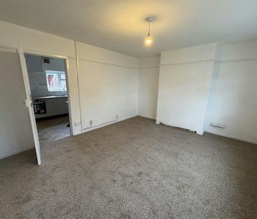 Blowers Green Crescent, Dudley, DY2 - Photo 1