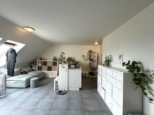 Instapklaar 1-slaapkamerappartement binnen de ring van Tielt! - Photo 1