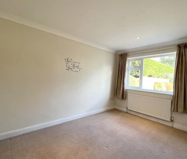 3 bedroom detached bungalow to rent - Photo 4